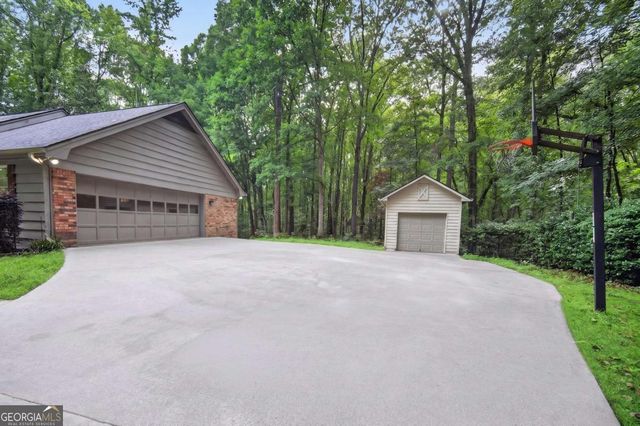 1955 Branchwood Court, Snellville, GA 30078