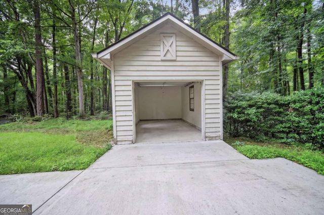 1955 Branchwood Court, Snellville, GA 30078