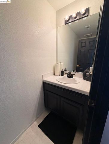 428 Brookside Ct, Antioch, CA 94509