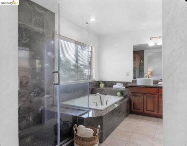 428 Brookside Ct, Antioch, CA 94509