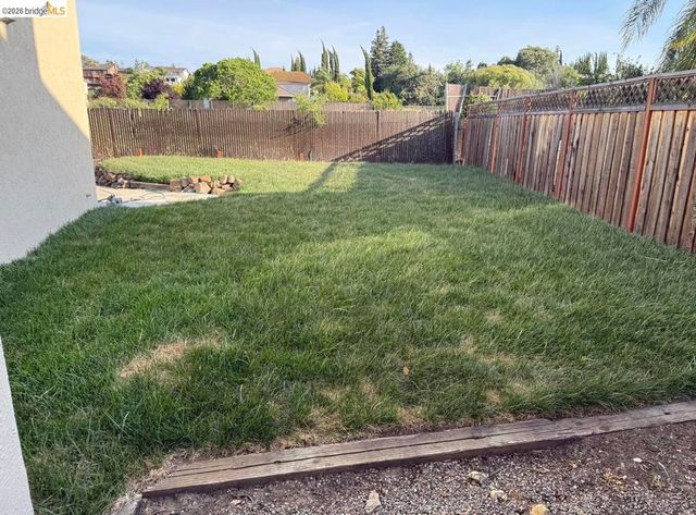 428 Brookside Ct, Antioch, CA 94509