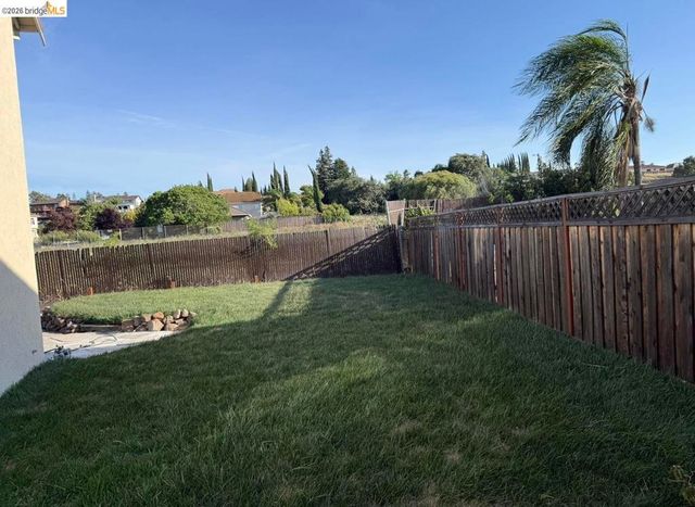 428 Brookside Ct, Antioch, CA 94509