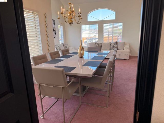 428 Brookside Ct, Antioch, CA 94509