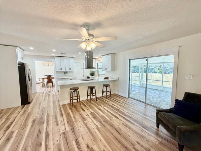 1624 LESLIE DRIVE, Lakeland, FL 33801