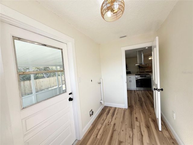 1624 LESLIE DRIVE, Lakeland, FL 33801