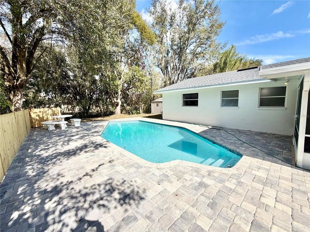 1624 LESLIE DRIVE, Lakeland, FL 33801