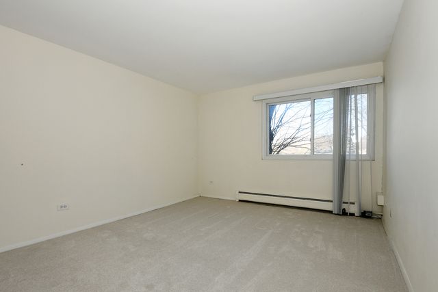 1205 E hintz Road 208, Arlington Heights, IL 60004