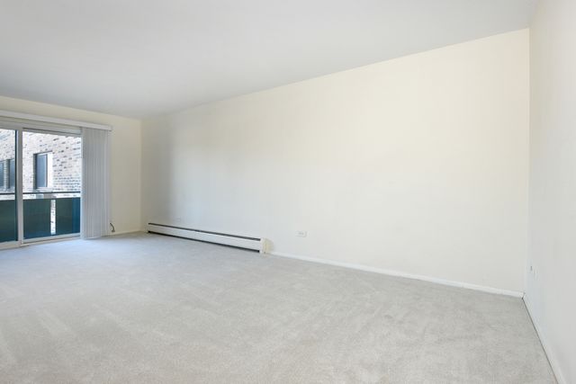 1205 E hintz Road 208, Arlington Heights, IL 60004