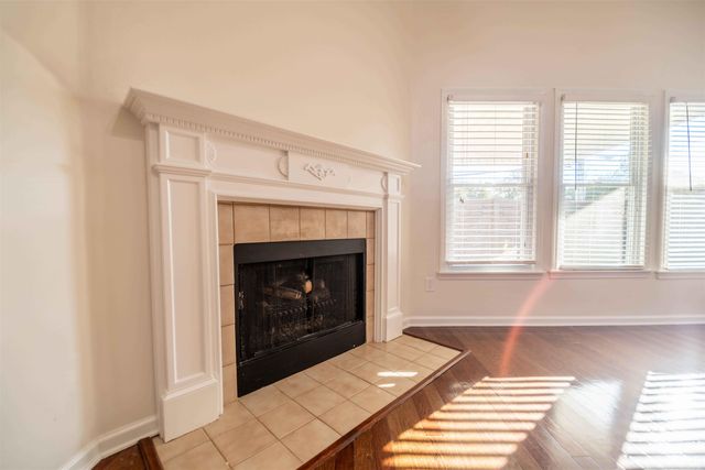 1520 CIDER HOUSE LN, Cordova, TN 38016