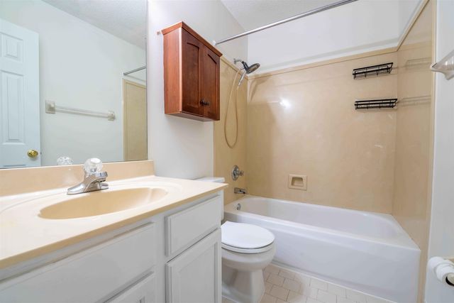 1520 CIDER HOUSE LN, Cordova, TN 38016