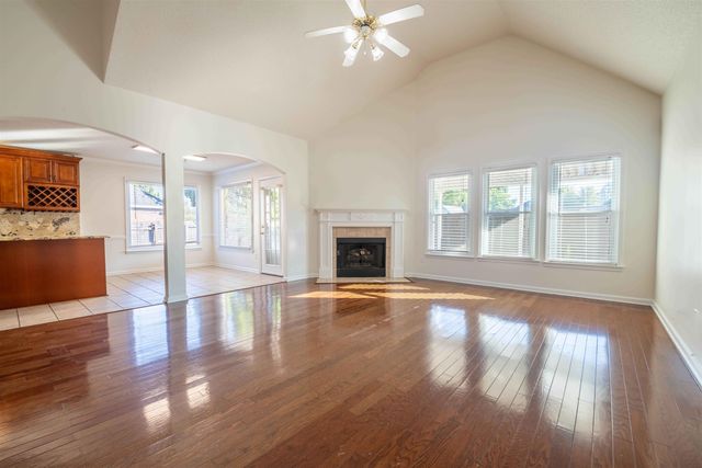 1520 CIDER HOUSE LN, Cordova, TN 38016