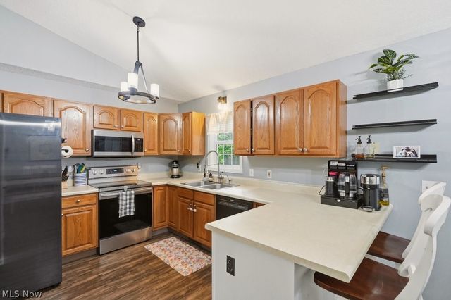 3166 Vermont Street NW, North Canton, OH 44720