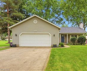 3166 Vermont Street NW, North Canton, OH 44720