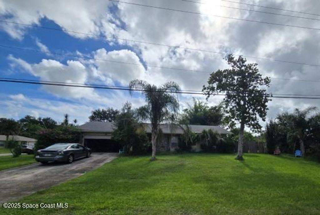 1195 Emerson Drive NE, Palm Bay, FL 32907