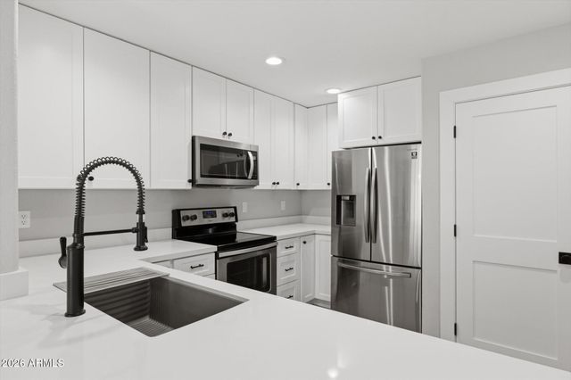 16855 E MIRAGE CROSSING Court B, Fountain Hills, AZ 85268