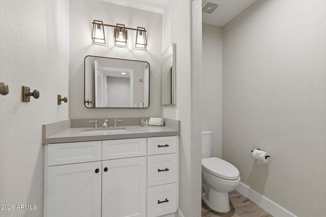 16855 E MIRAGE CROSSING Court B, Fountain Hills, AZ 85268