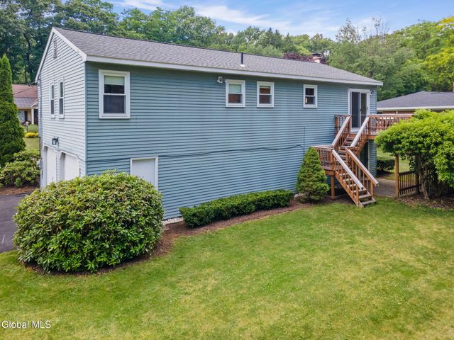 12 Lakewood Drive, Saratoga Springs, NY 12866