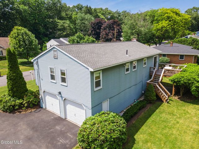 12 Lakewood Drive, Saratoga Springs, NY 12866