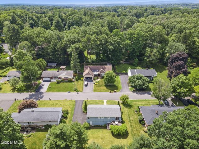 12 Lakewood Drive, Saratoga Springs, NY 12866