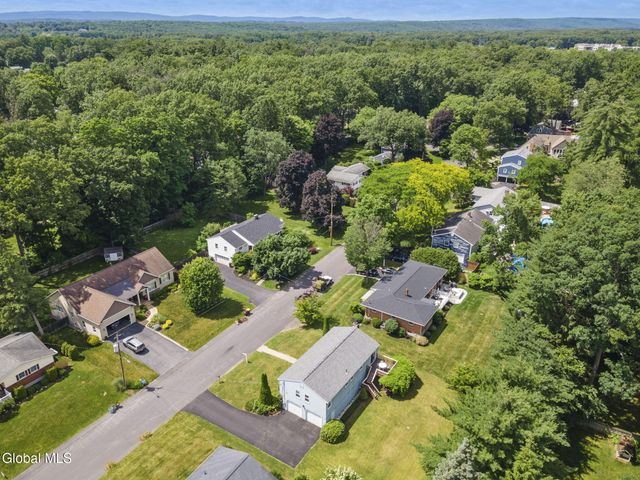 12 Lakewood Drive, Saratoga Springs, NY 12866