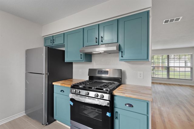 2532 Chaparral TRL, Austin, TX 78744