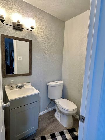 4006 Thomason Dr, Midland, TX 79703