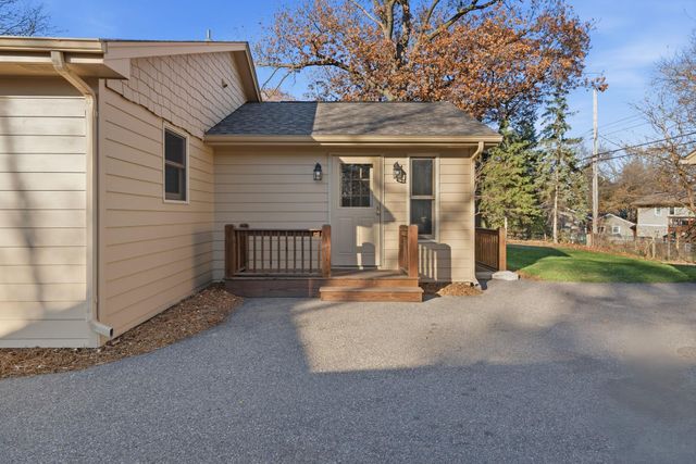 3100 Noble Avenue N, Golden Valley, MN 55422