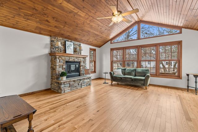 3100 Noble Avenue N, Golden Valley, MN 55422