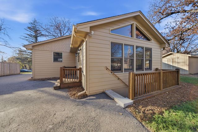 3100 Noble Avenue N, Golden Valley, MN 55422