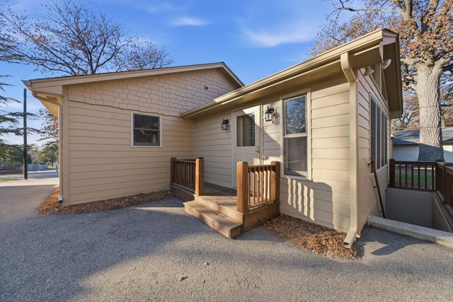 3100 Noble Avenue N, Golden Valley, MN 55422