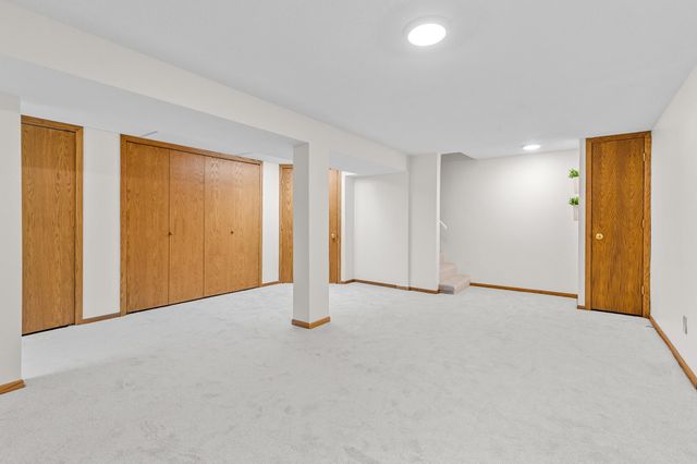 3100 Noble Avenue N, Golden Valley, MN 55422