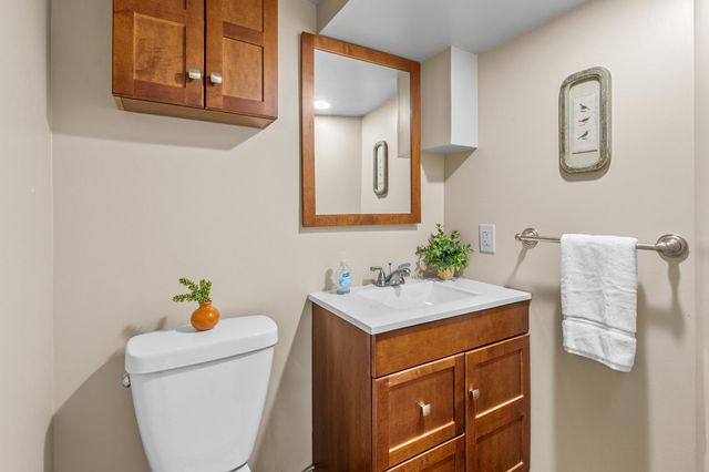 3100 Noble Avenue N, Golden Valley, MN 55422