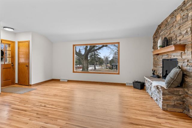 3100 Noble Avenue N, Golden Valley, MN 55422