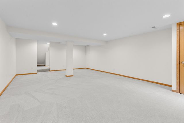 3100 Noble Avenue N, Golden Valley, MN 55422