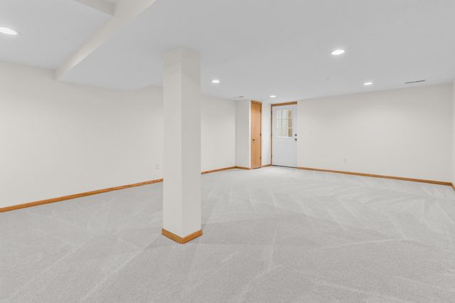 3100 Noble Avenue N, Golden Valley, MN 55422