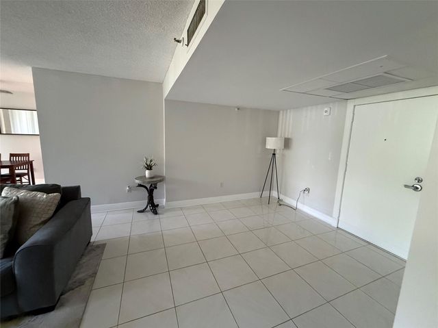 859 JEFFERY Street 1040, Boca Raton, FL 33487