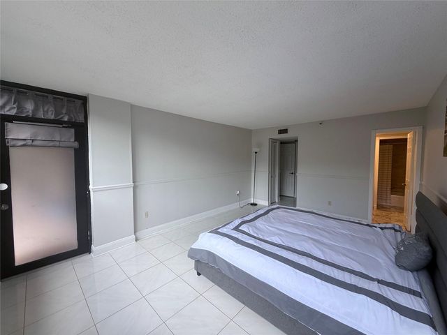 859 JEFFERY Street 1040, Boca Raton, FL 33487