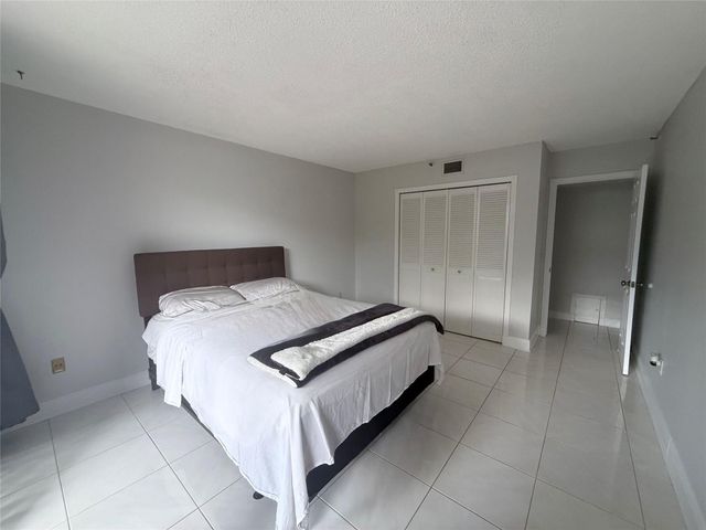 859 JEFFERY Street 1040, Boca Raton, FL 33487