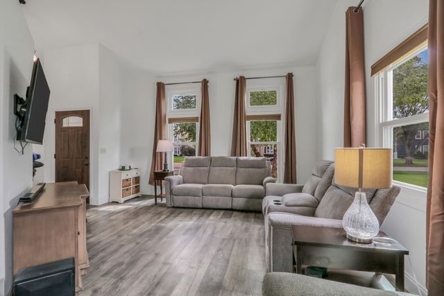 436 Conestoga Trail, Cary, IL 60013