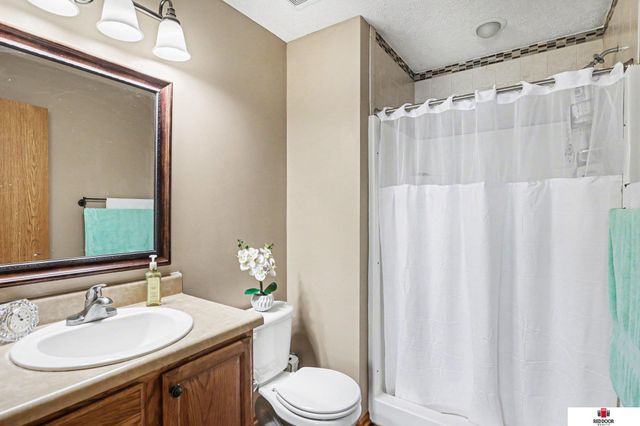 1955 S Knights Place, Lincoln, NE 68506