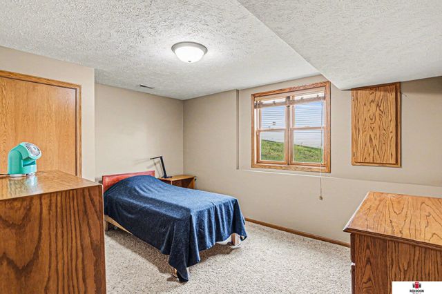 1955 S Knights Place, Lincoln, NE 68506