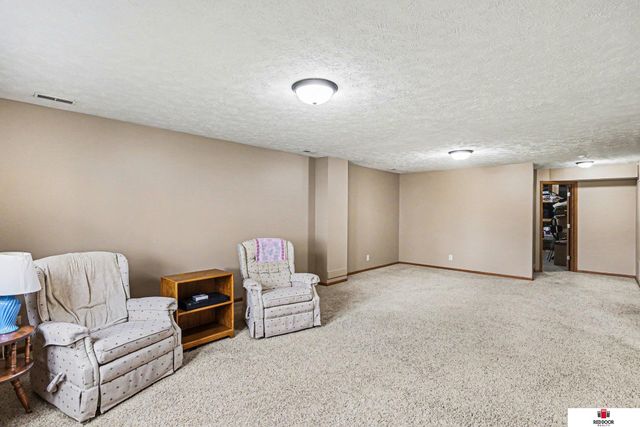 1955 S Knights Place, Lincoln, NE 68506