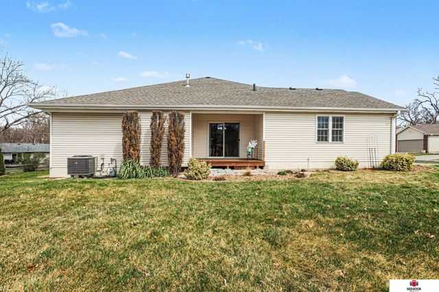 1955 S Knights Place, Lincoln, NE 68506