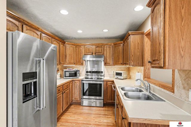 1955 S Knights Place, Lincoln, NE 68506