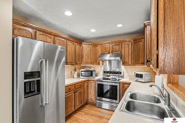 1955 S Knights Place, Lincoln, NE 68506