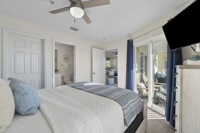 8436 Gulf Boulevard UNIT 321, Navarre, FL 32566