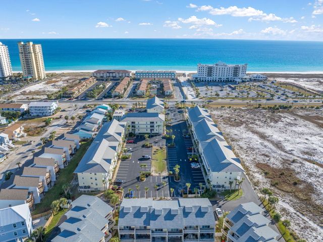 8436 Gulf Boulevard UNIT 321, Navarre, FL 32566