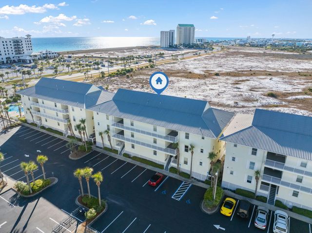 8436 Gulf Boulevard UNIT 321, Navarre, FL 32566