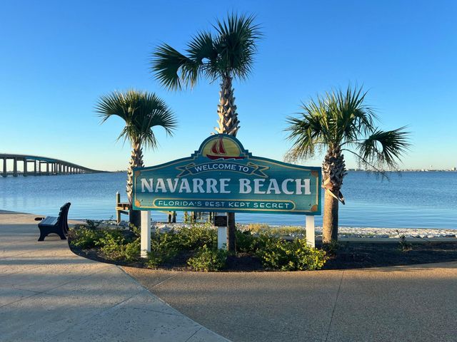 8436 Gulf Boulevard UNIT 321, Navarre, FL 32566