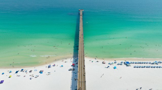 8436 Gulf Boulevard UNIT 321, Navarre, FL 32566